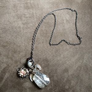 Flower/stone necklace